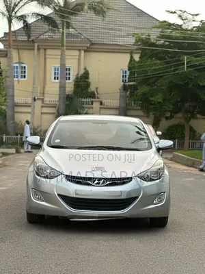 Hyundai Elantra 2013 Silver