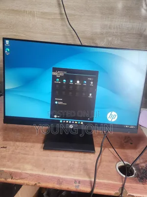 Desktop Computer HP EliteOne 840 G9 8GB Intel Core i5 SSD 512GB