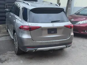 Mercedes-Benz GLE-Class 2020 Gold