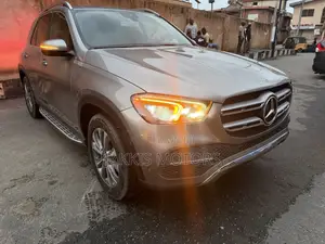 Mercedes-Benz GLE-Class 2020 Gold