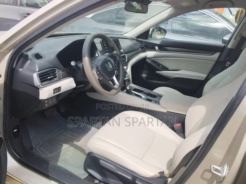 Honda Accord 2018 Gold