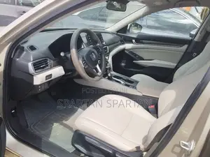 Honda Accord 2018 Gold