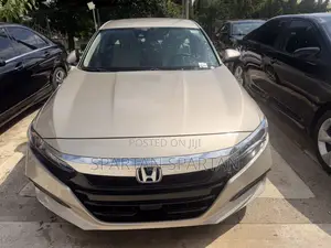 Honda Accord 2018 Gold
