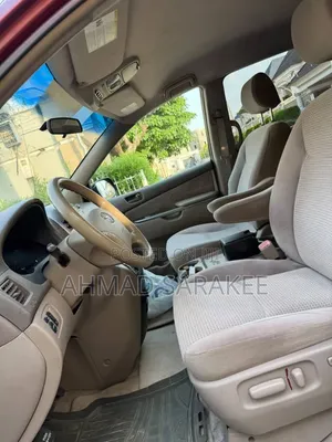 Toyota Sienna 2007 Maroon