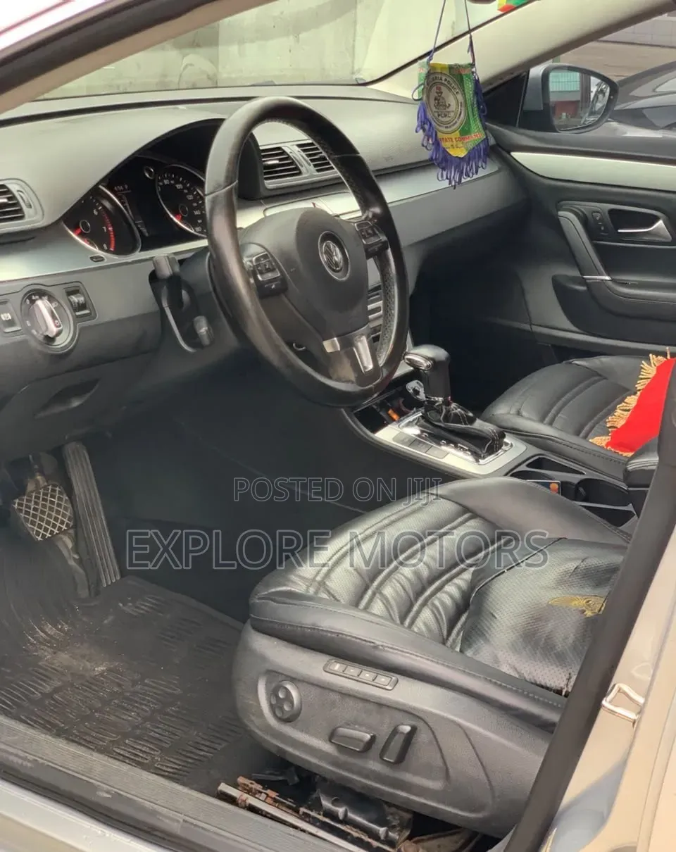 Volkswagen Passat 2009 Silver