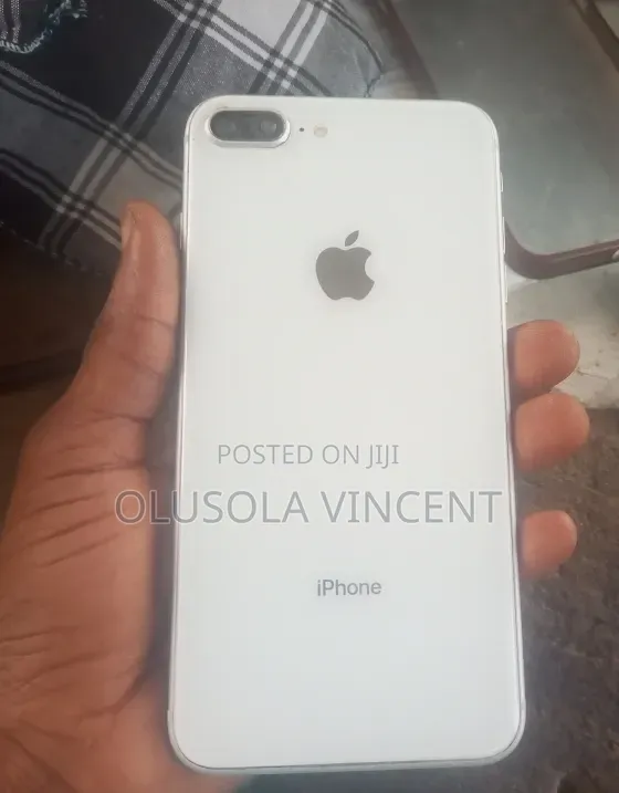 Apple iPhone 8 Plus 64 GB White