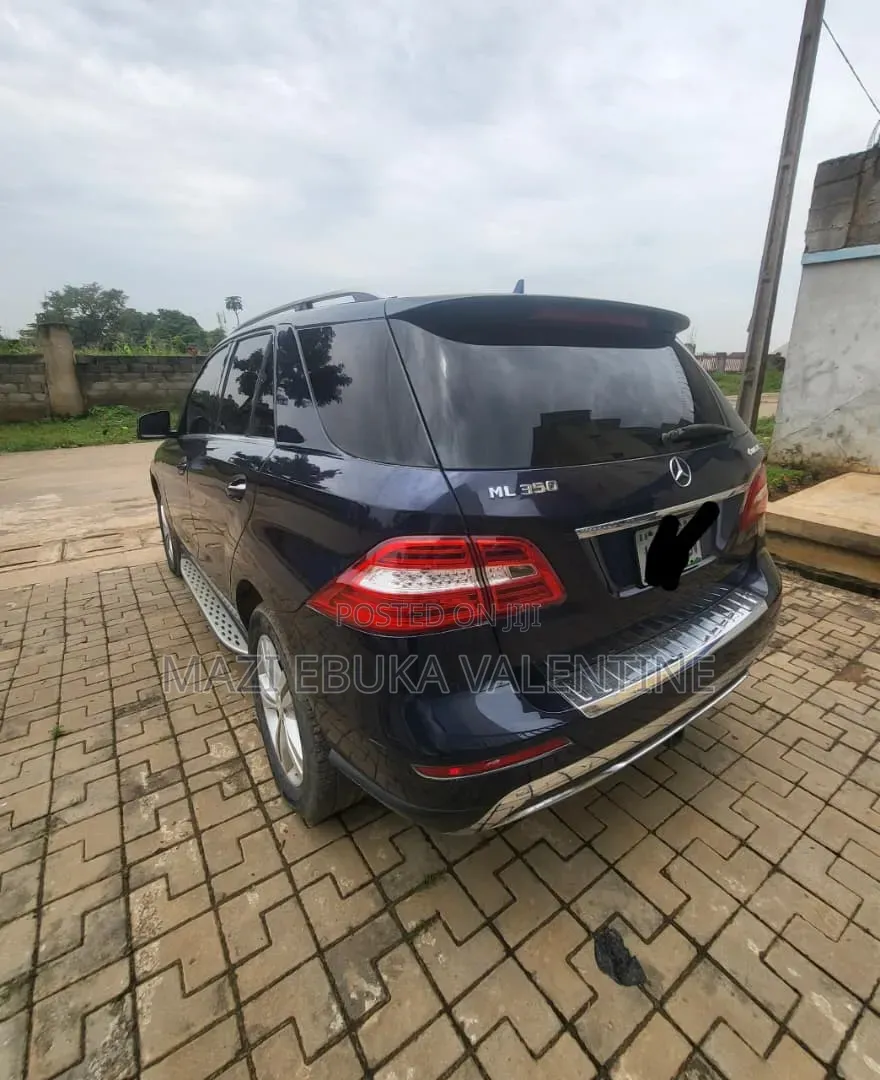 Mercedes-Benz M Class 2013 Blue