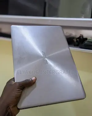 New Laptop Asus 8GB Intel Core i5 HDD 500GB