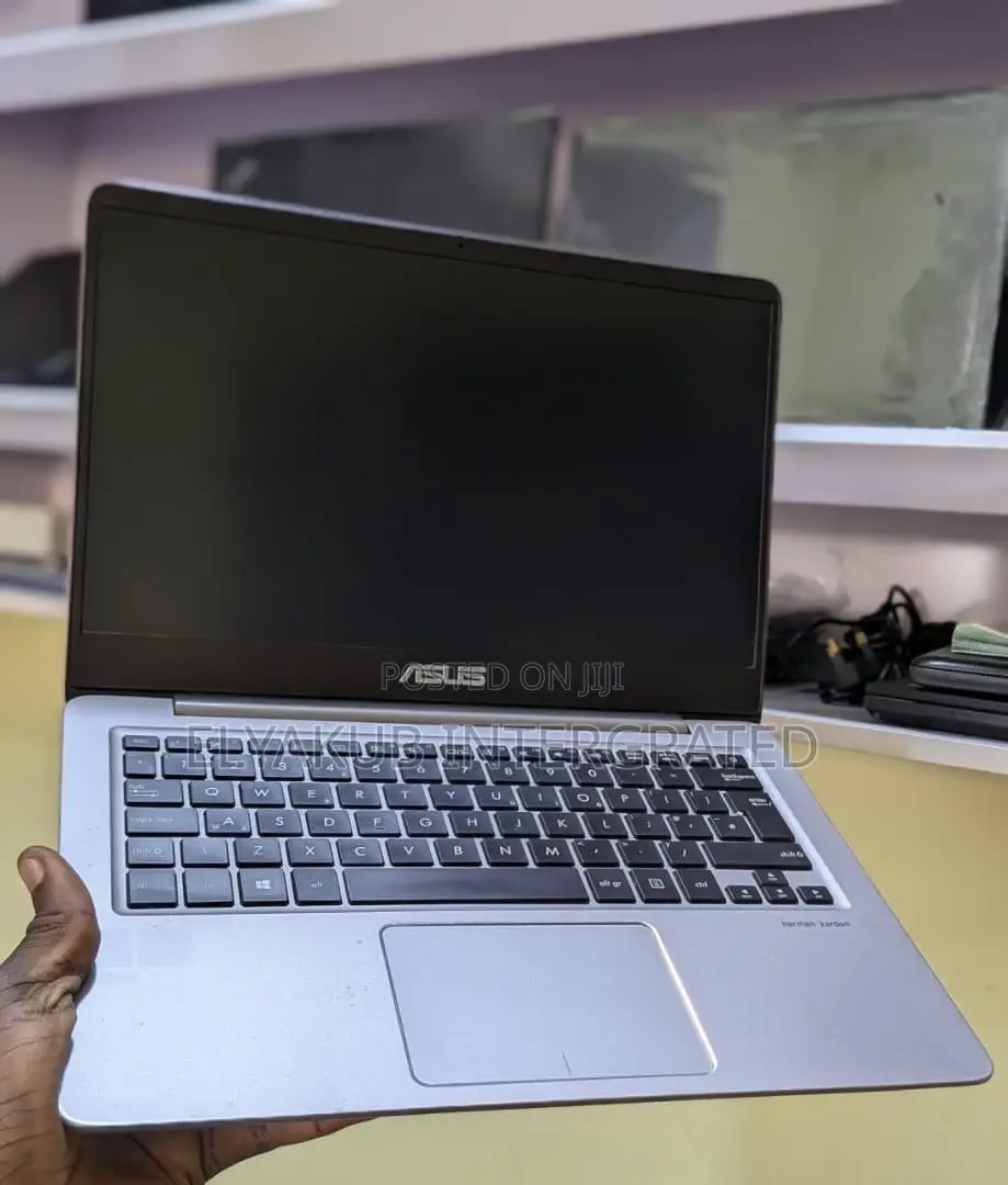 New Laptop Asus 8GB Intel Core i5 HDD 500GB