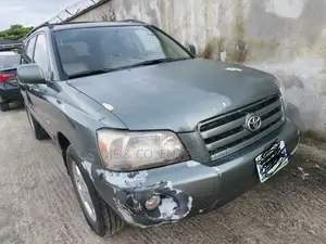 Toyota Highlander V6 2005 Green