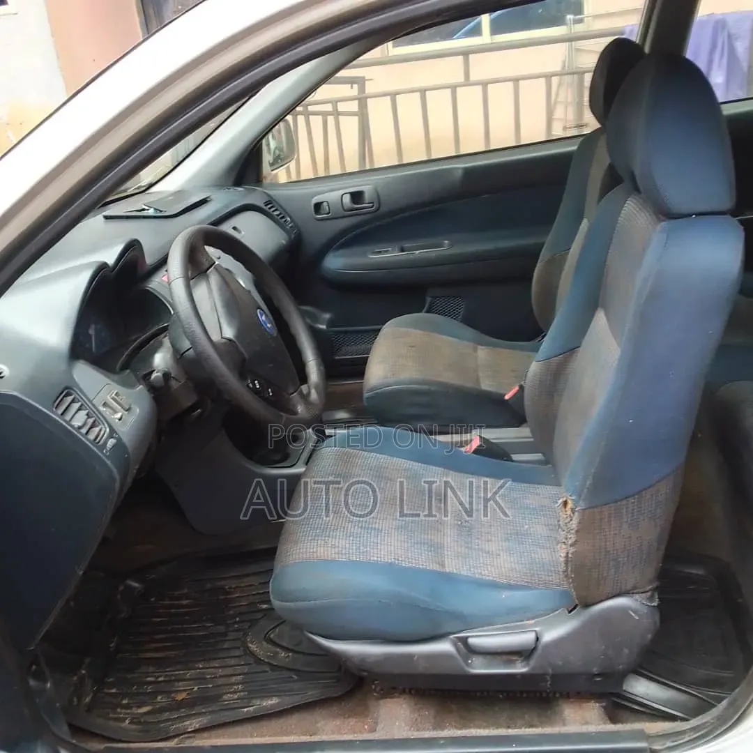 Honda HR-V 2000 Silver