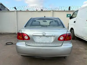 Toyota Corolla 2004 Silver
