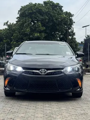 Toyota Camry SE 4dr Sedan (2.5L 4cyl 6A) 2016 Black