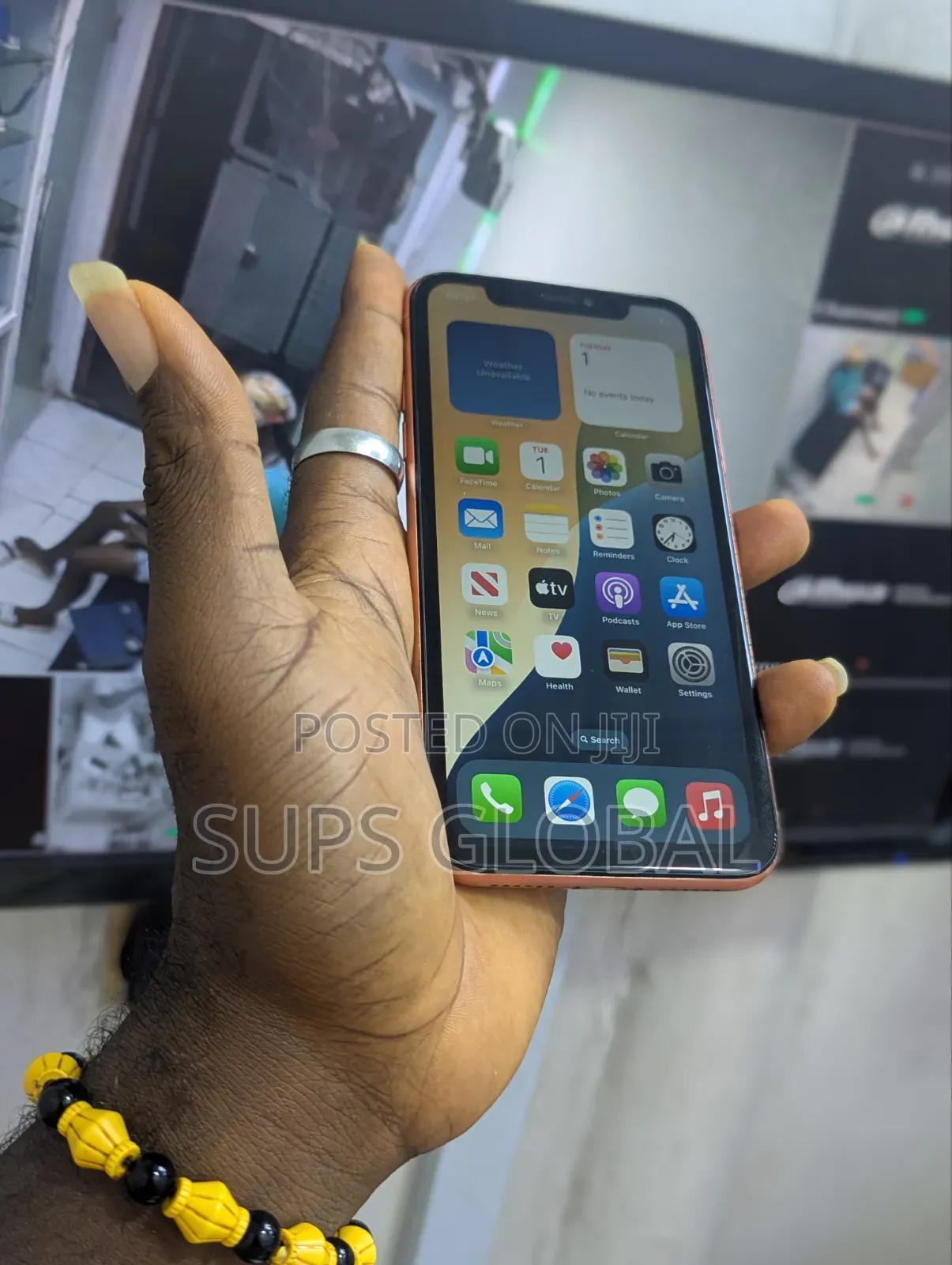 New Apple iPhone XR 128 GB Black
