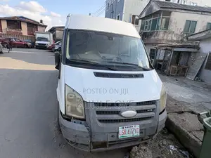 Ford Transit Connect 2002 White