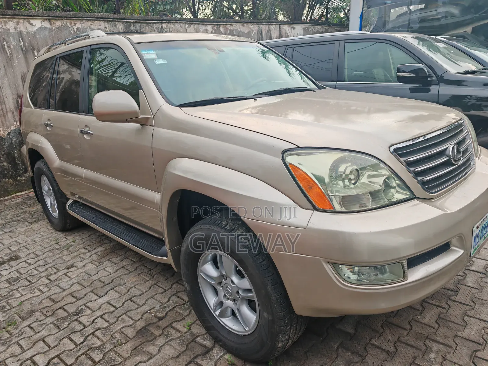 Lexus GX 2009 Gold