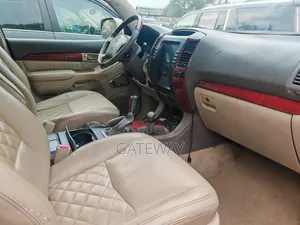 Lexus GX 2009 Gold