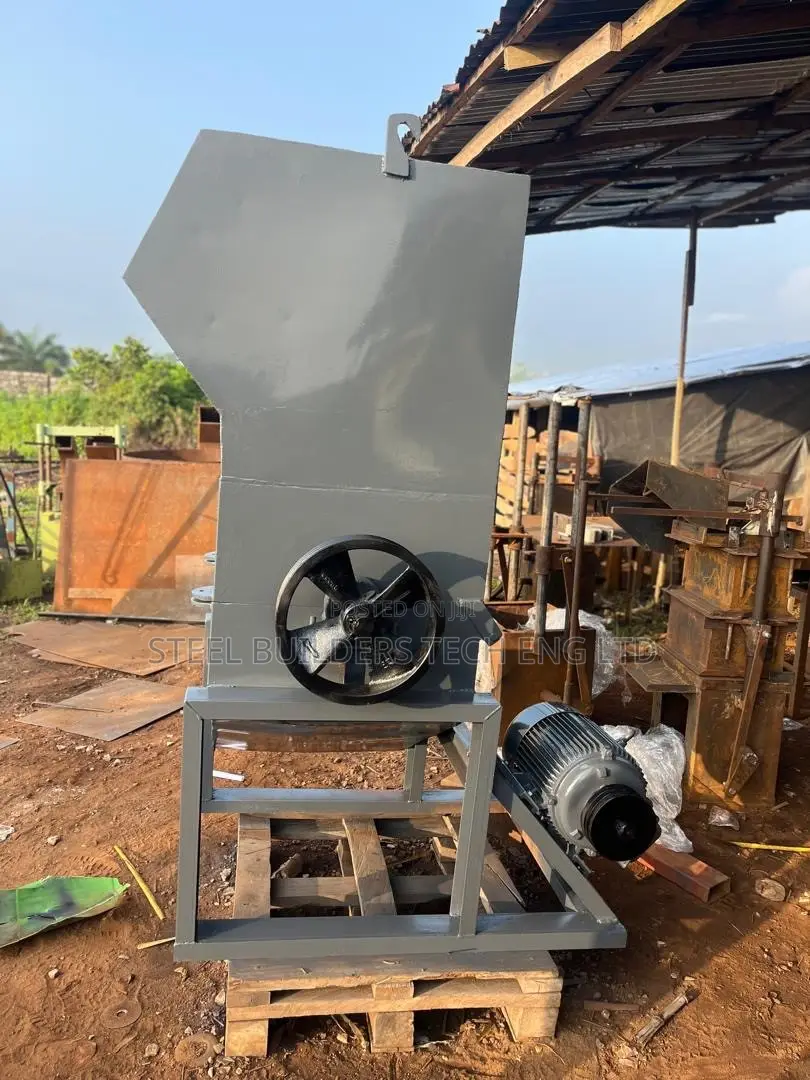 Plastic Crusher Machine