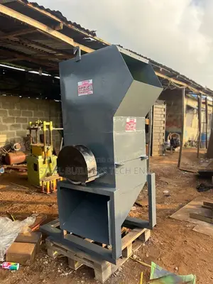 Plastic Crusher Machine
