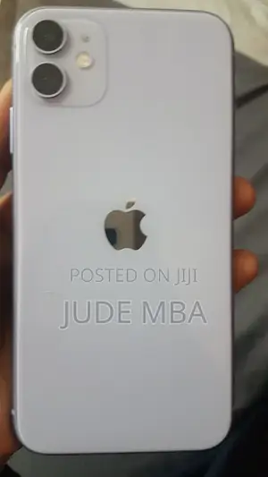 Apple iPhone 11 64 GB Gold