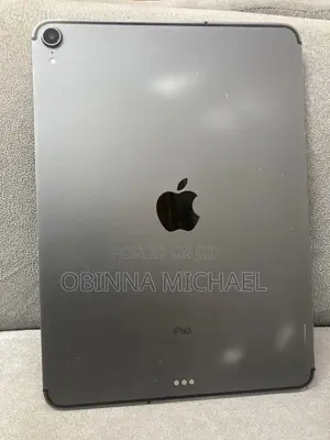 Apple iPad Pro 11 (2018) 64 GB Silver