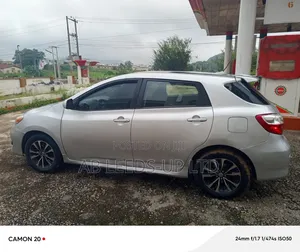 Toyota Matrix 2010 Silver