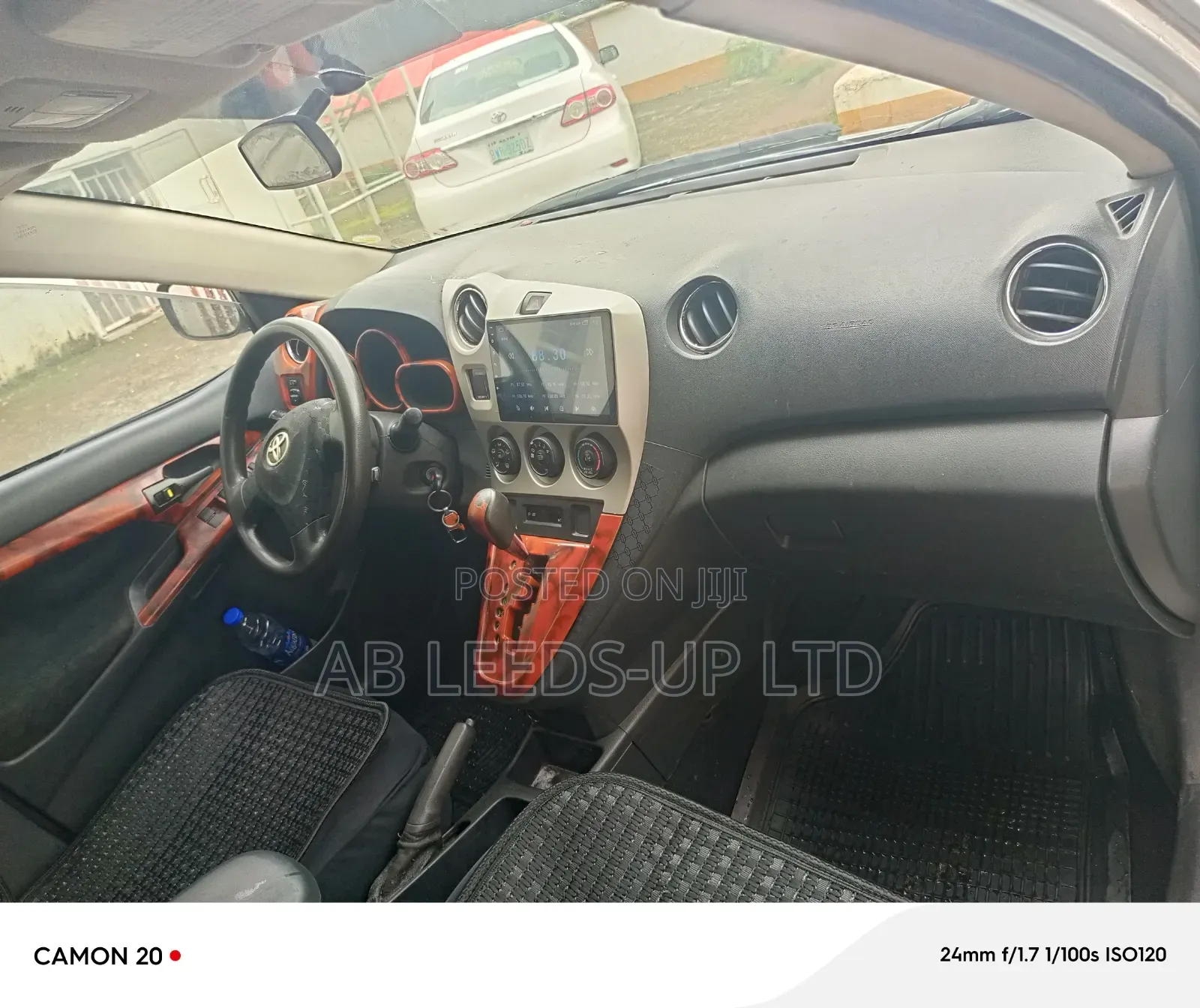 Toyota Matrix 2010 Silver