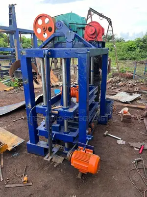 St4-40 Paving Stone Machine