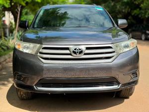 Toyota Highlander Limited 2012 Gray