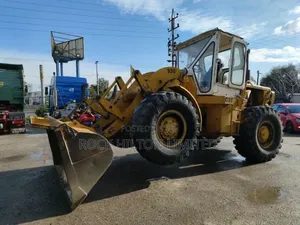 Call/WhatsApp to Rent Payloader