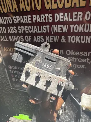 Mitsubishi L200 2015–2018 ABS Pump Controller