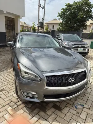 Infiniti Q70 2016 Gray