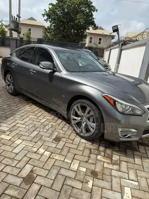 Infiniti Q70 2016 Gray