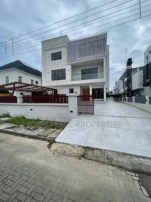 5bdrm Duplex in Osapa london for sale