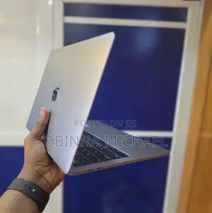 Laptop Apple MacBook Pro 2017 16GB Intel Core i7 SSD 500GB