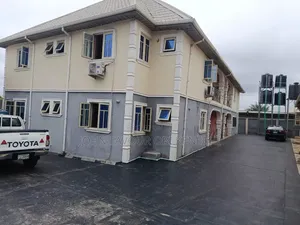 3bdrm Block of Flats in Abalan, Ologuneru for rent