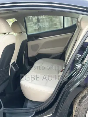 Hyundai Elantra 2017 Black