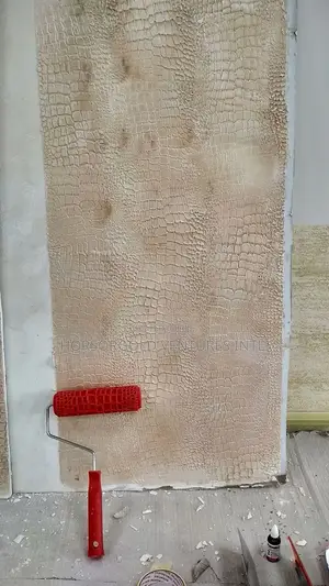 The Crocodile Effect Paint