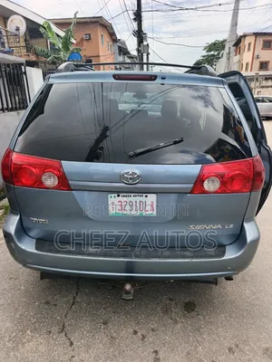 Toyota Sienna 2009 Blue