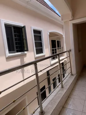 Furnished Mini Flat in School Gate, Lakowe for rent