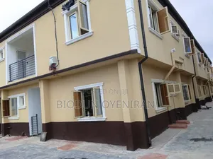 2bdrm Block of Flats in Akowonjo for rent