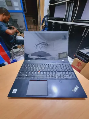 Laptop Lenovo ThinkPad P15s 16GB Intel Core i7 SSD 512GB