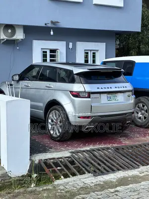 Land Rover Range Rover Evoque Pure AWD 5-Door 2013 Silver