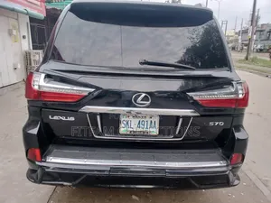 Lexus LX 570 2010 Black