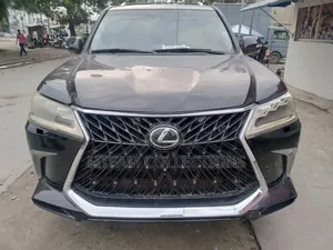 Lexus LX 570 2010 Black