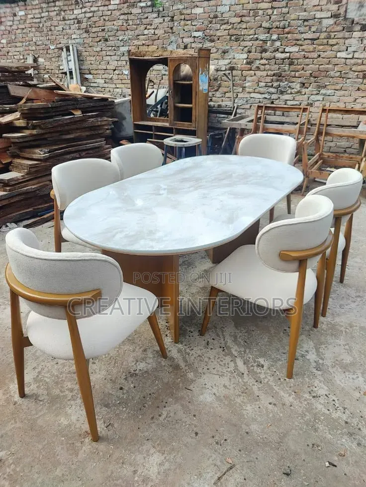 Luxurious Dining Table Sets