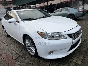 Lexus ES 2013 White