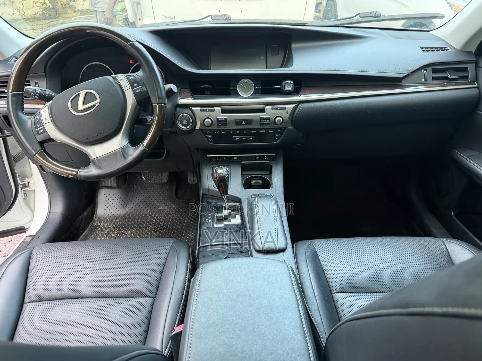 Lexus ES 2013 White