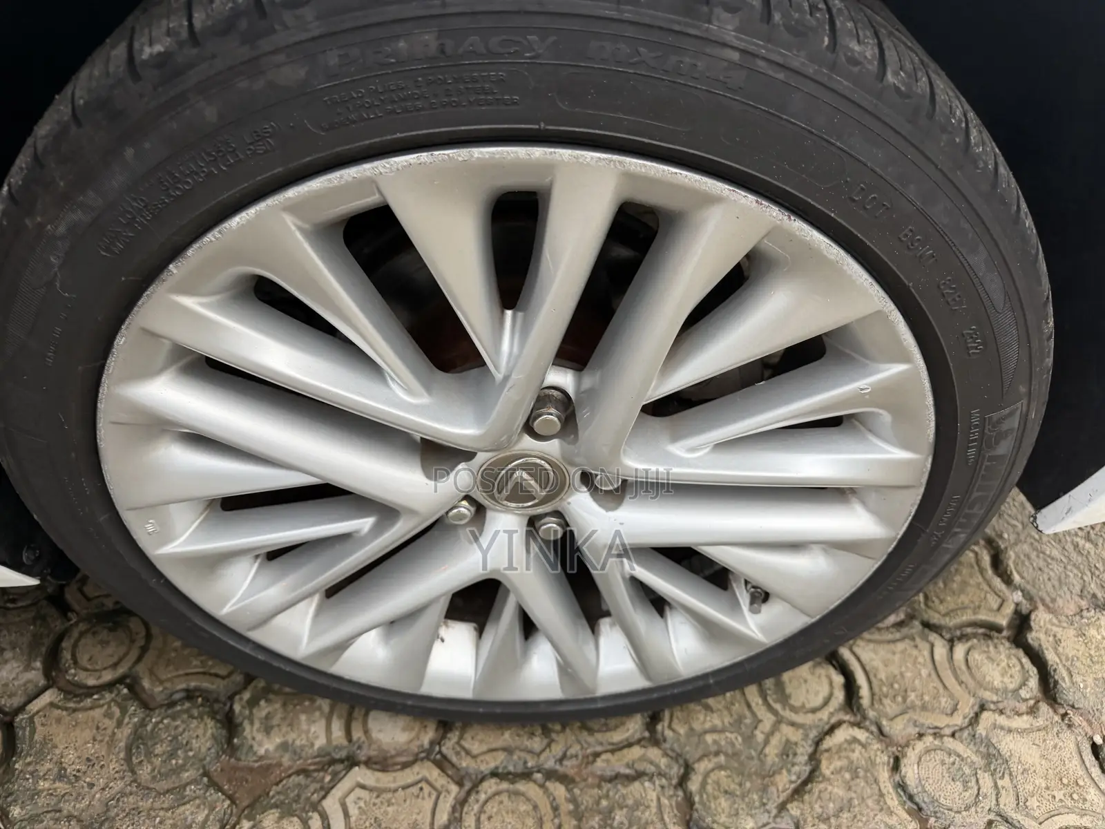 Lexus ES 2013 White
