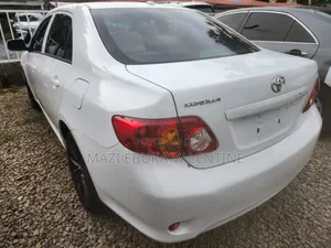 Toyota Corolla 2010 White
